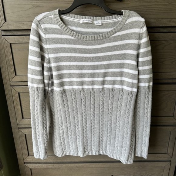 Liz‎ Claiborne Gray & White Striped Sweater Size XL - Picture 1 of 3
